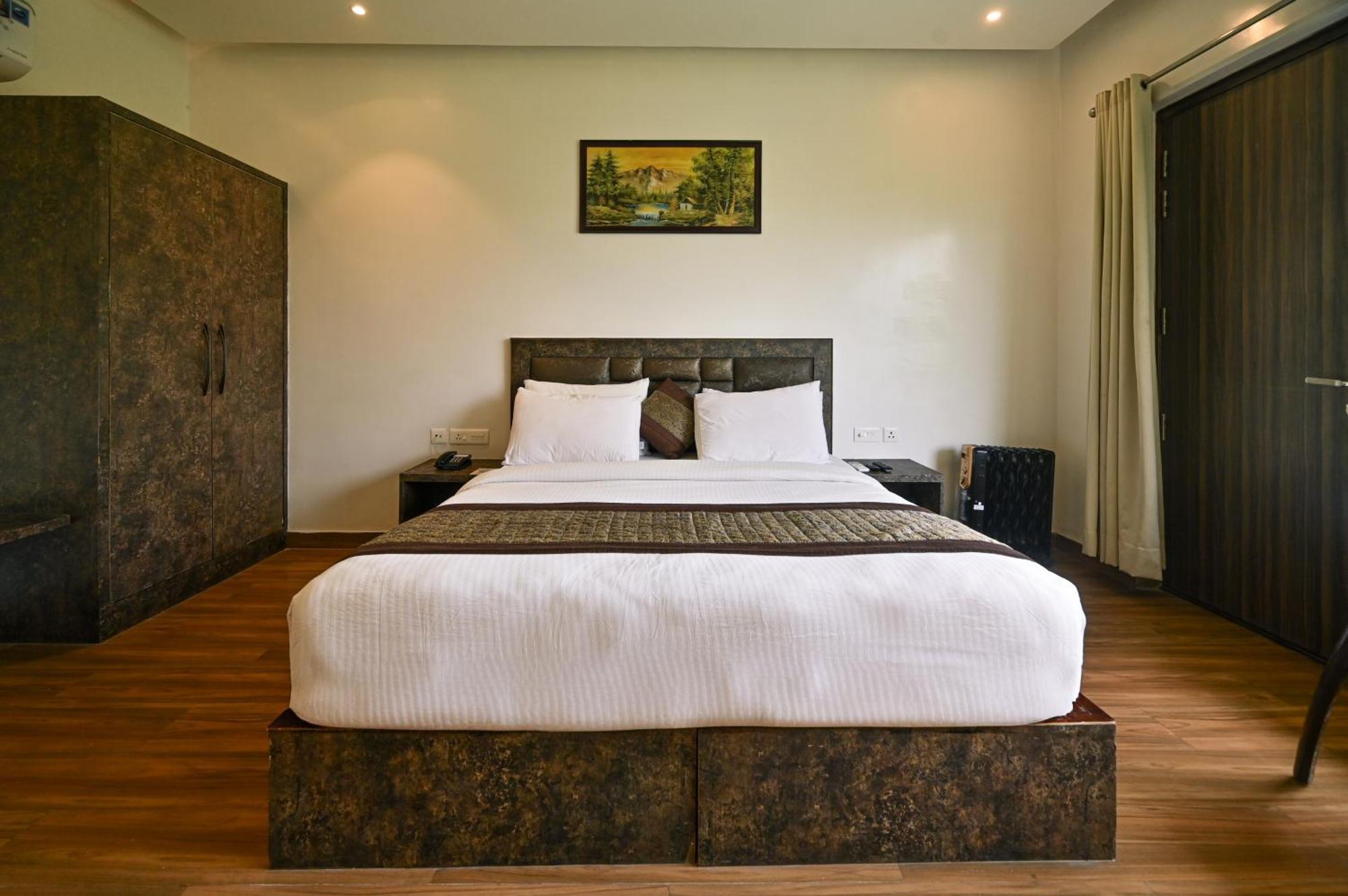 Aavaas Hill Resort Lansdowne Εξωτερικό φωτογραφία
